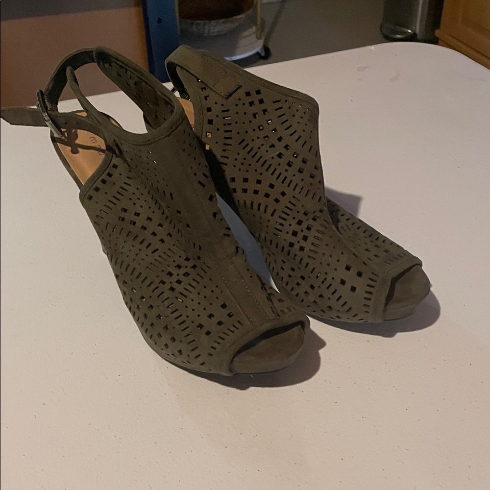 Madden Girl Olive Laser-Cut Peep-Toe Slingback Heels